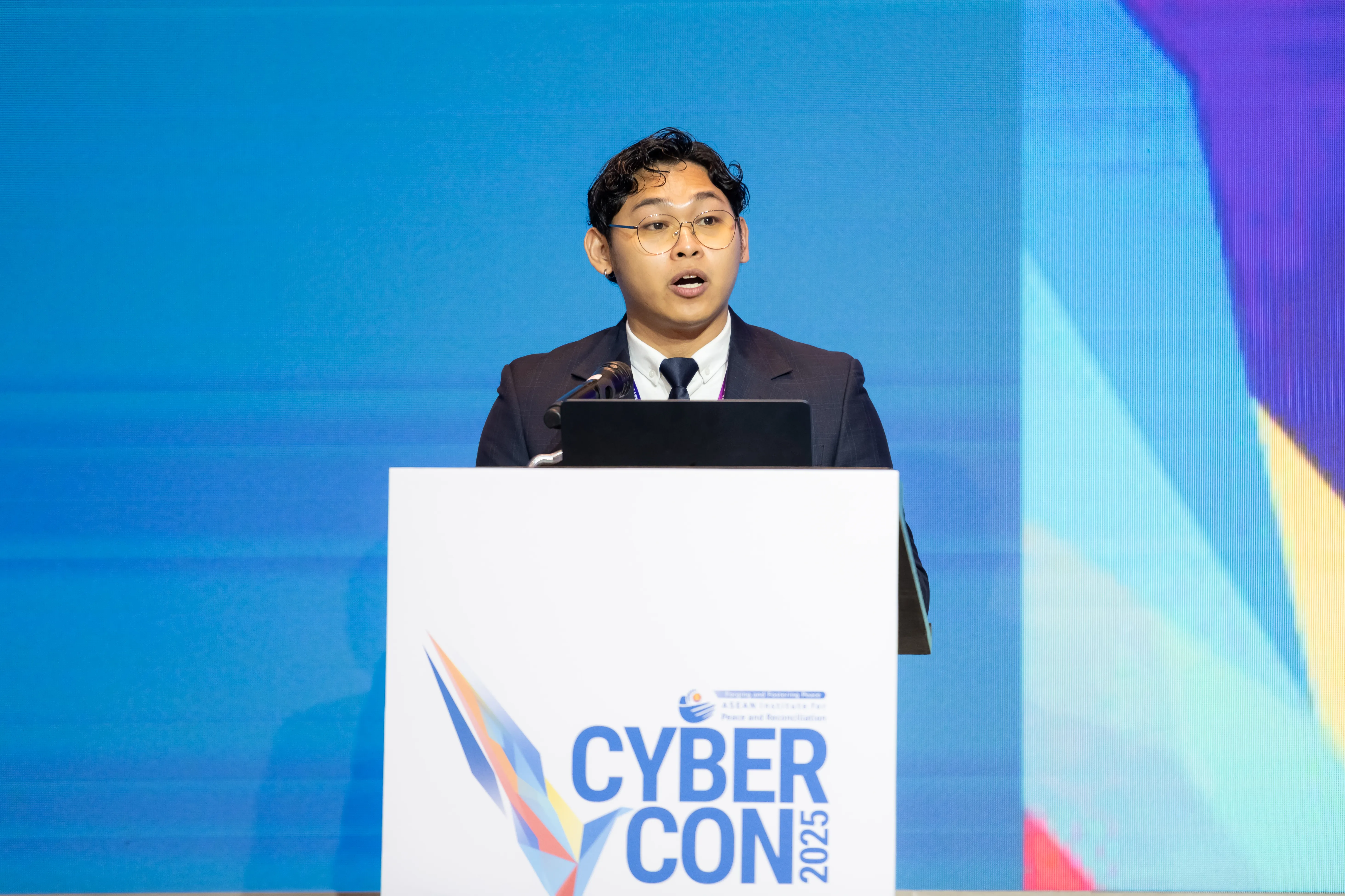 Rainard Distor presenting at the ASEAN-IPR Regional Conference on Cybersecurity 2025